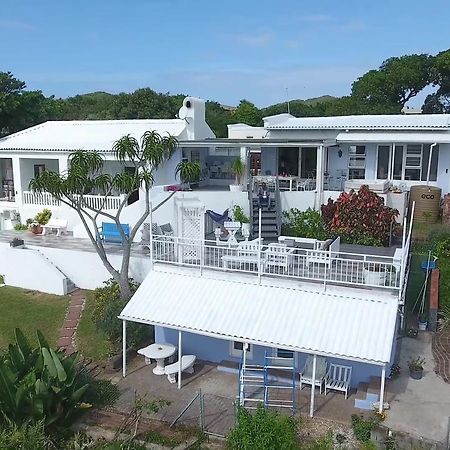 Blue'S Guest House - East London Bonza Bay Экстерьер фото