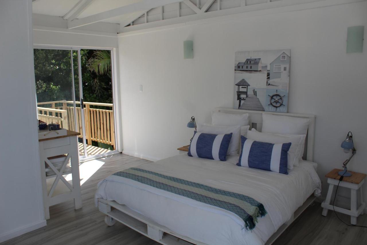 Blue'S Guest House - East London Bonza Bay Экстерьер фото