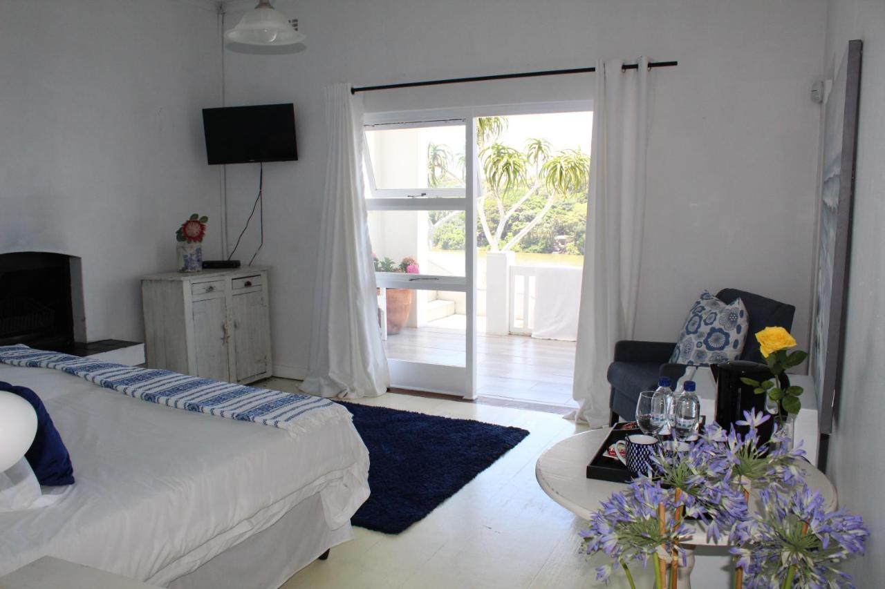 Blue'S Guest House - East London Bonza Bay Экстерьер фото